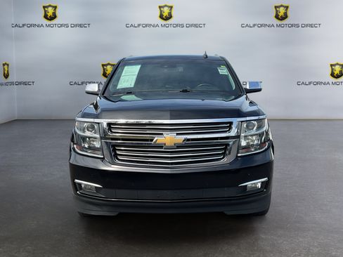 Used 2019 Chevrolet Suburban Premier AWD/4WD image 2