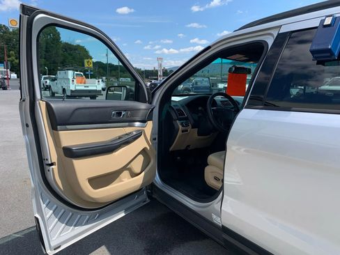 Used 2016 Ford Explorer 4WD image 7