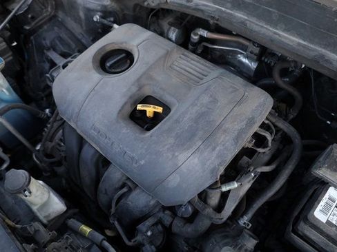 Used 2021 Kia Seltos LX image 11