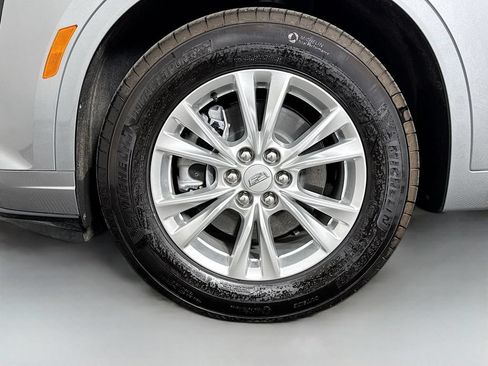 Used 2025 Cadillac XT6 Luxury FWD image 33