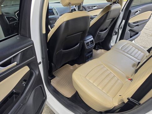 Used 2015 Ford Edge SEL w/ Equipment Group 201A AWD/4WD image 48