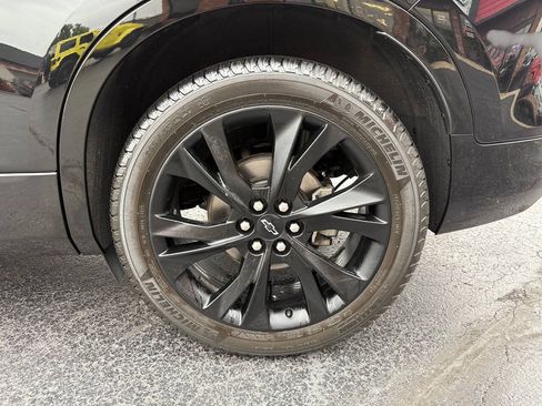 Used 2019 Chevrolet Blazer RS w/ Sun and Wheels Package FWD image 9