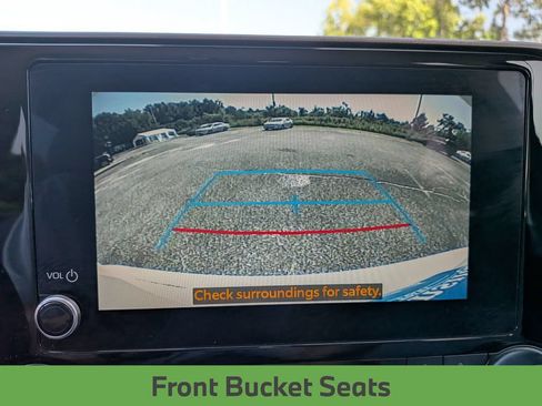 Used 2023 Toyota Highlander L FWD image 26