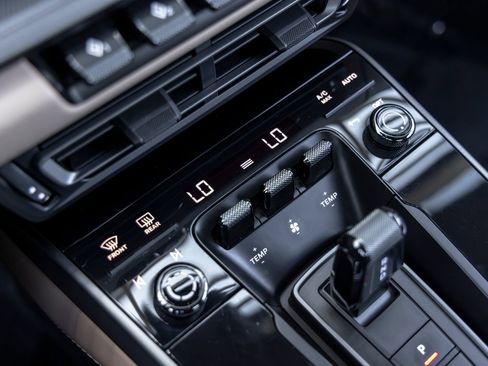 Certified 2020 Porsche 911 Carrera S RWD image 40