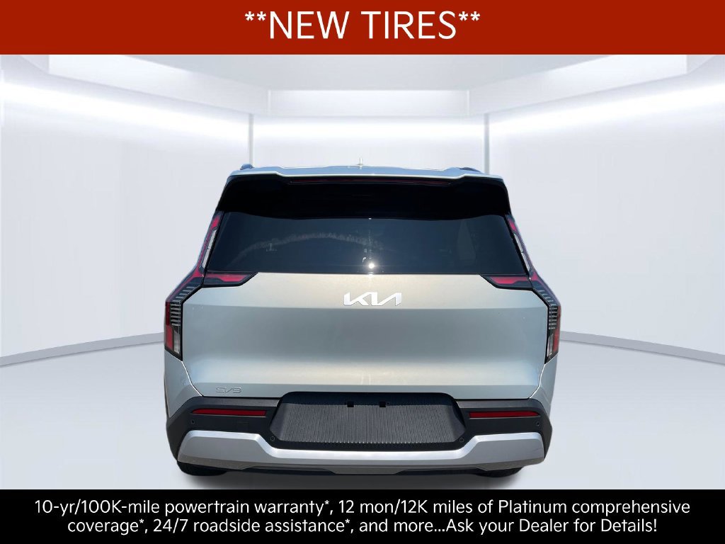 Certified 2024 Kia EV9 Wind AWD/4WD image 5