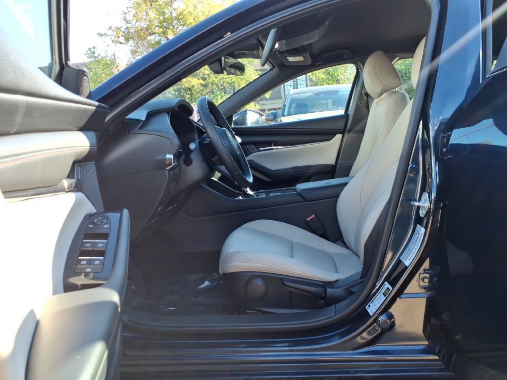 Used 2019 MAZDA MAZDA3 AWD Hatchback image 17