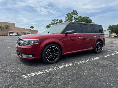 Used 2014 Ford Flex Limited w/ Equipment Group 303A AWD/4WD image 2