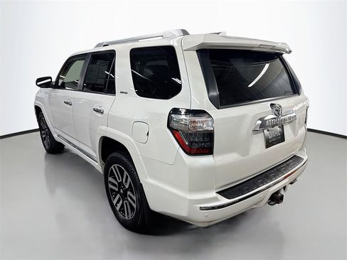 Used 2018 Toyota 4Runner Limited image 8