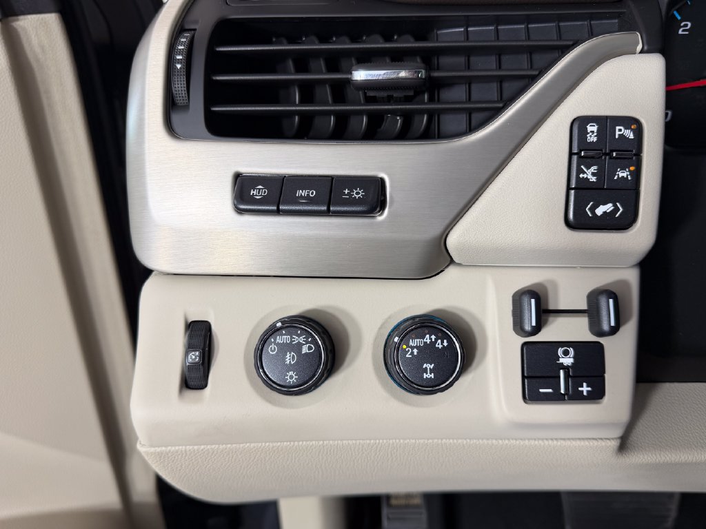 Used 2019 GMC Yukon XL Denali w/ Denali Ultimate Package AWD/4WD image 16