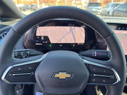 New 2026 Chevrolet Equinox EV LT image 23