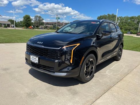 New 2026 Kia Sportage EX AWD/4WD image 2