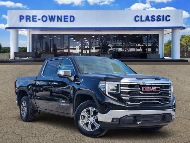 Used 2025 GMC Sierra 1500 SLT RWD image 1