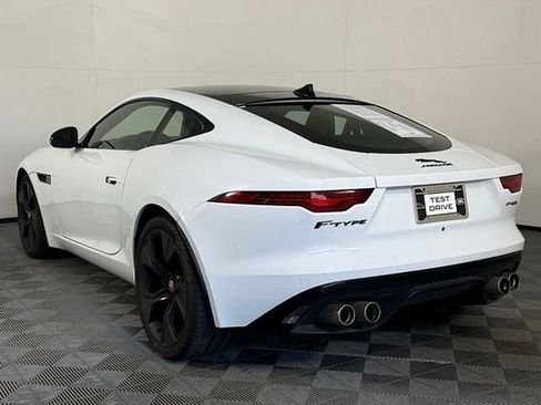 Used 2022 Jaguar F-TYPE P450 image 4