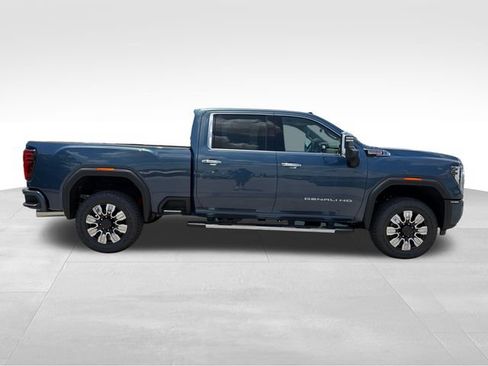 New 2026 GMC Sierra 2500 Denali w/ Denali Reserve Package AWD/4WD image 8