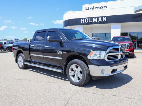 Used 2017 RAM 1500 Big Horn AWD/4WD image 1