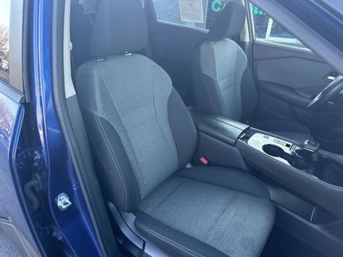 Used 2023 Nissan Rogue SV image 16