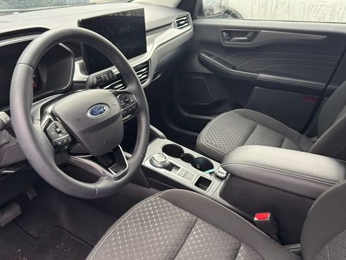 Certified 2023 Ford Escape Active w/ Tech Pack #1 AWD/4WD image 9