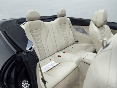 Used 2025 BMW M850i xDrive Convertible image 23