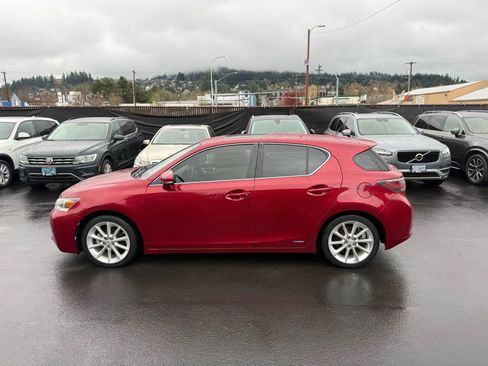 Used 2011 Lexus CT 200h Premium w/ Premium Audio Pkg image 7