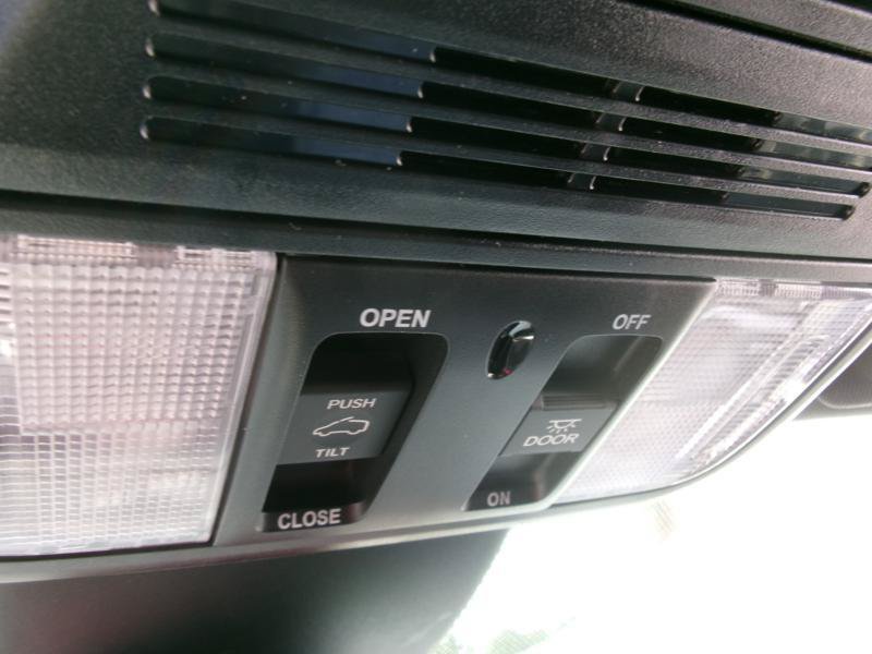 Used 2025 Honda Odyssey Sport-L image 17