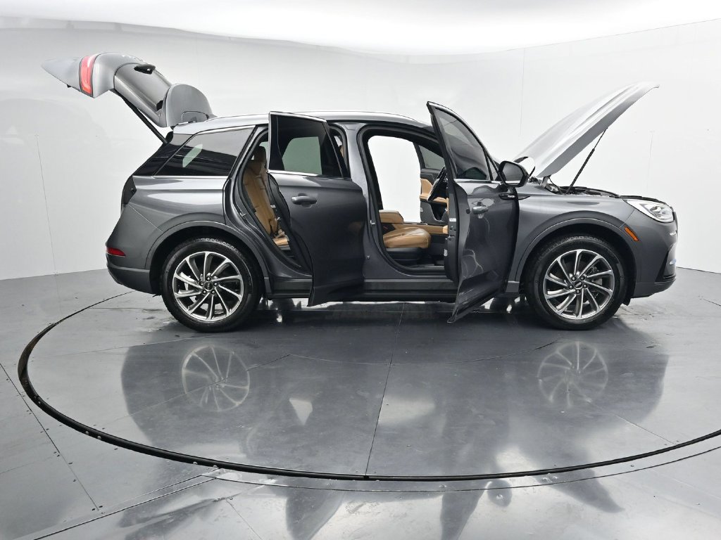 Used 2023 Lincoln Corsair Grand Touring AWD/4WD image 42