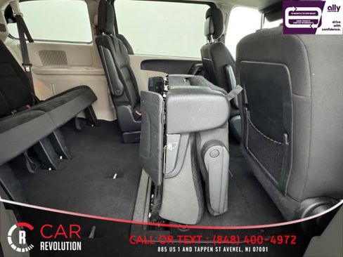 Used 2019 Dodge Grand Caravan SE w/ UConnect Hands-Free Group FWD image 36