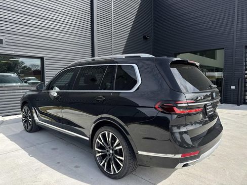 Used 2023 BMW X7 xDrive40i w/ Parking Assistance Package image 3