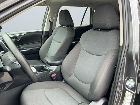 Used 2024 Toyota RAV4 XLE image 10