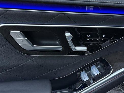 Used 2023 Mercedes-Benz S 580 4MATIC Sedan w/ Warmth & Comfort Package image 19