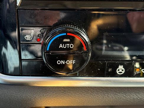 Certified 2023 Nissan Rogue Platinum image 16