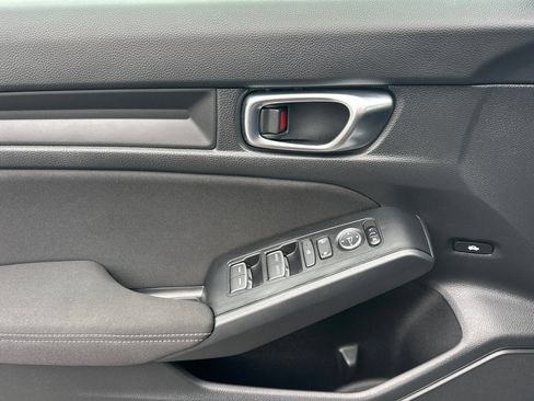 Certified 2025 Honda Civic Sport image 10