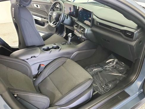 Used 2025 Ford Mustang GT RWD image 35