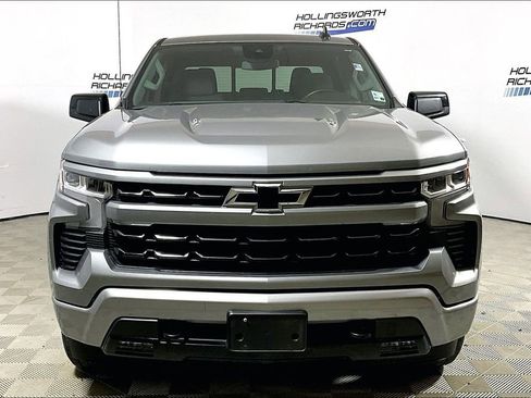 Used 2023 Chevrolet Silverado 1500 RST w/ Convenience Package II AWD/4WD image 2