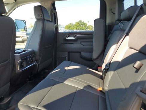New 2025 GMC Sierra 2500 SLT w/ SLT Premium Package image 13