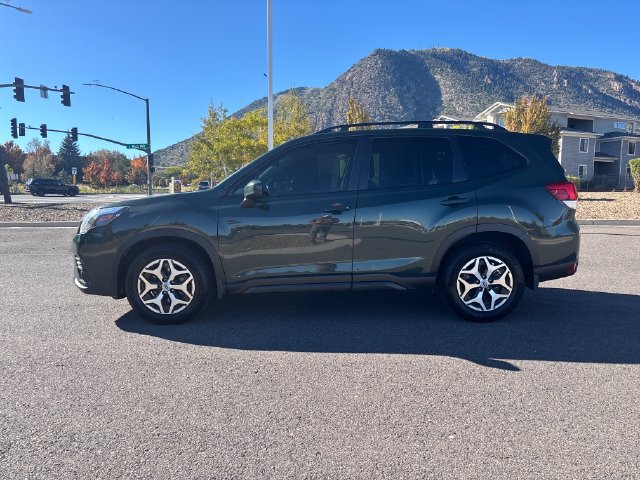 Used 2022 Subaru Forester Premium w/ Popular Package #1 AWD/4WD image 6