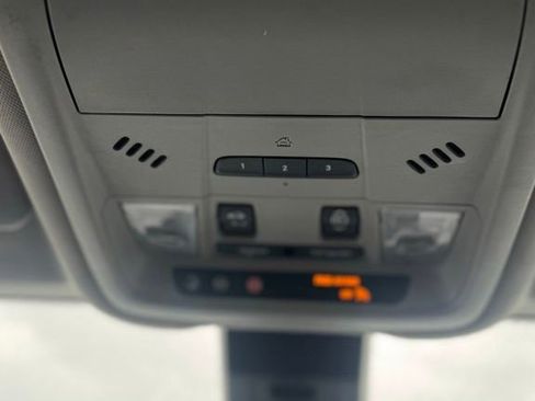 Used 2020 Chevrolet Equinox LT AWD/4WD image 19