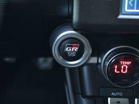 Used 2023 Toyota GR86 Premium RWD image 25