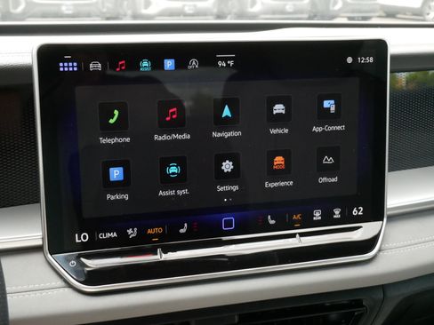 Certified 2025 Volkswagen Tiguan SE R-Line AWD/4WD image 22