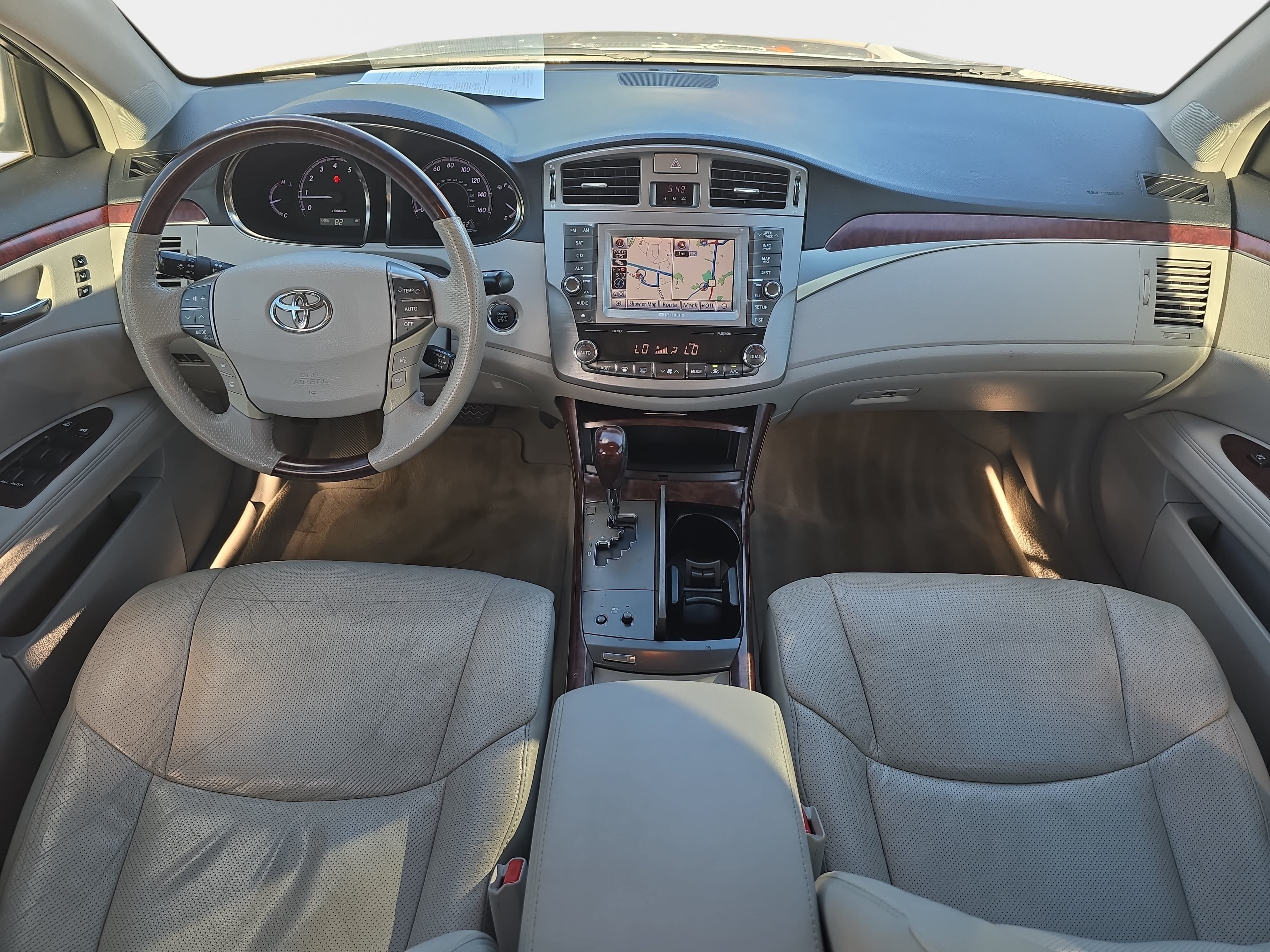 Used 2012 Toyota Avalon Limited FWD image 9