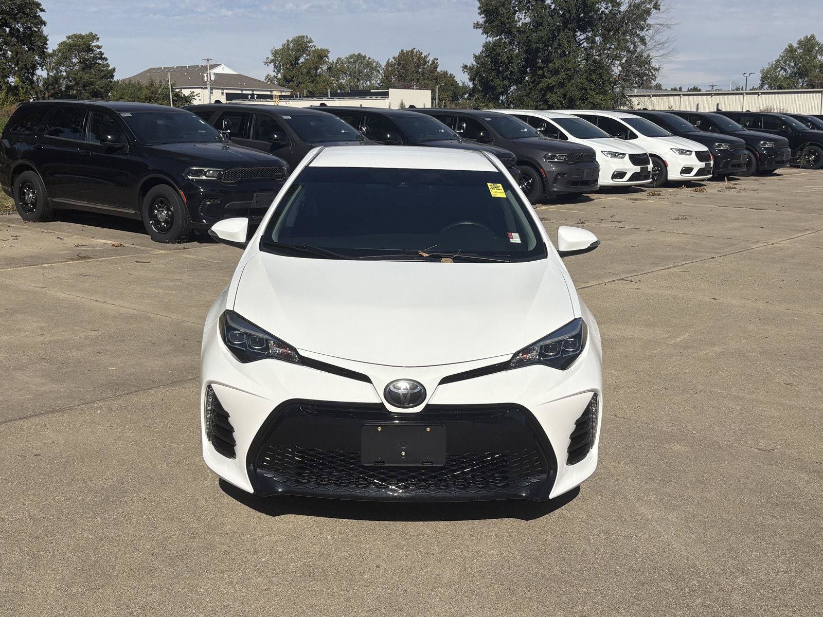 Used 2019 Toyota Corolla SE FWD image 18