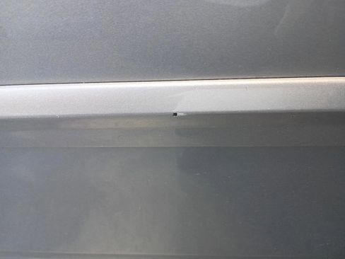 Used 2019 Toyota Highlander XLE image 25