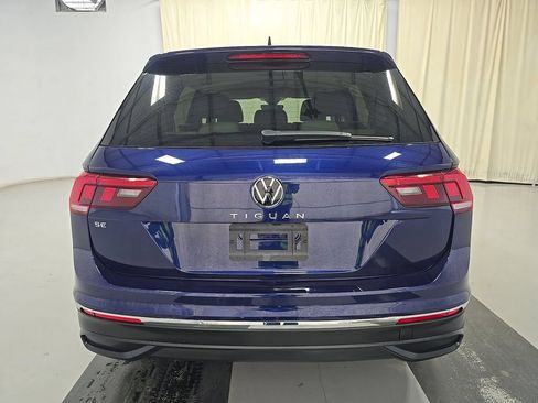 Used 2023 Volkswagen Tiguan SE FWD image 3