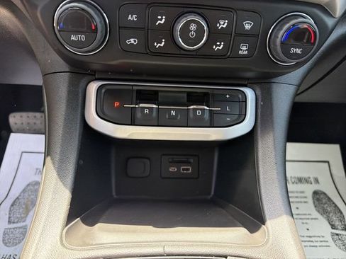 Used 2023 GMC Acadia SLT AWD/4WD image 22