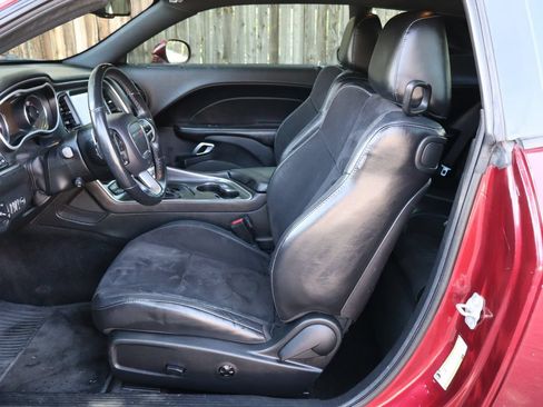 Used 2018 Dodge Challenger GT w/ GT Interior Package AWD/4WD image 19