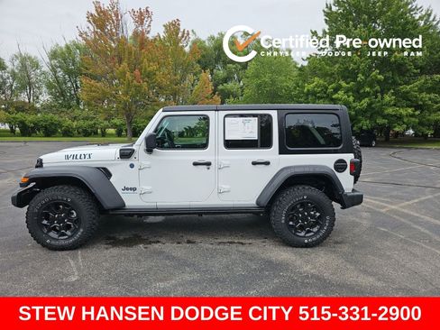 Used 2023 Jeep Wrangler Unlimited w/ Cold Weather Group AWD/4WD image 1