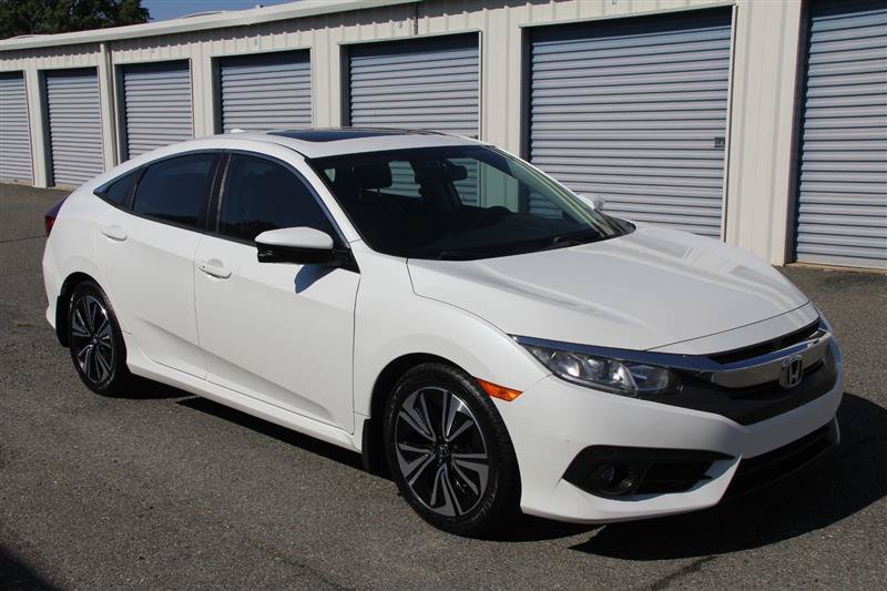 Used 2017 Honda Civic EX-L image 4