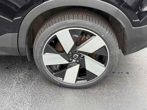 Certified 2023 Volvo XC40 Recharge Ultimate w/ Protection Package Premier AWD/4WD image 8