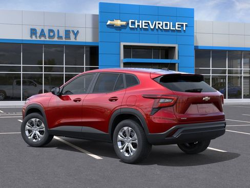 New 2026 Chevrolet Trax LS image 3