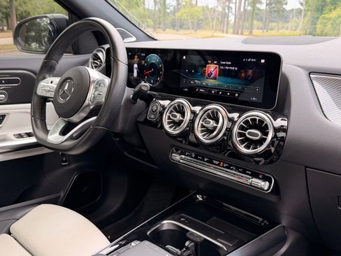 Used 2021 Mercedes-Benz GLA 250 image 21