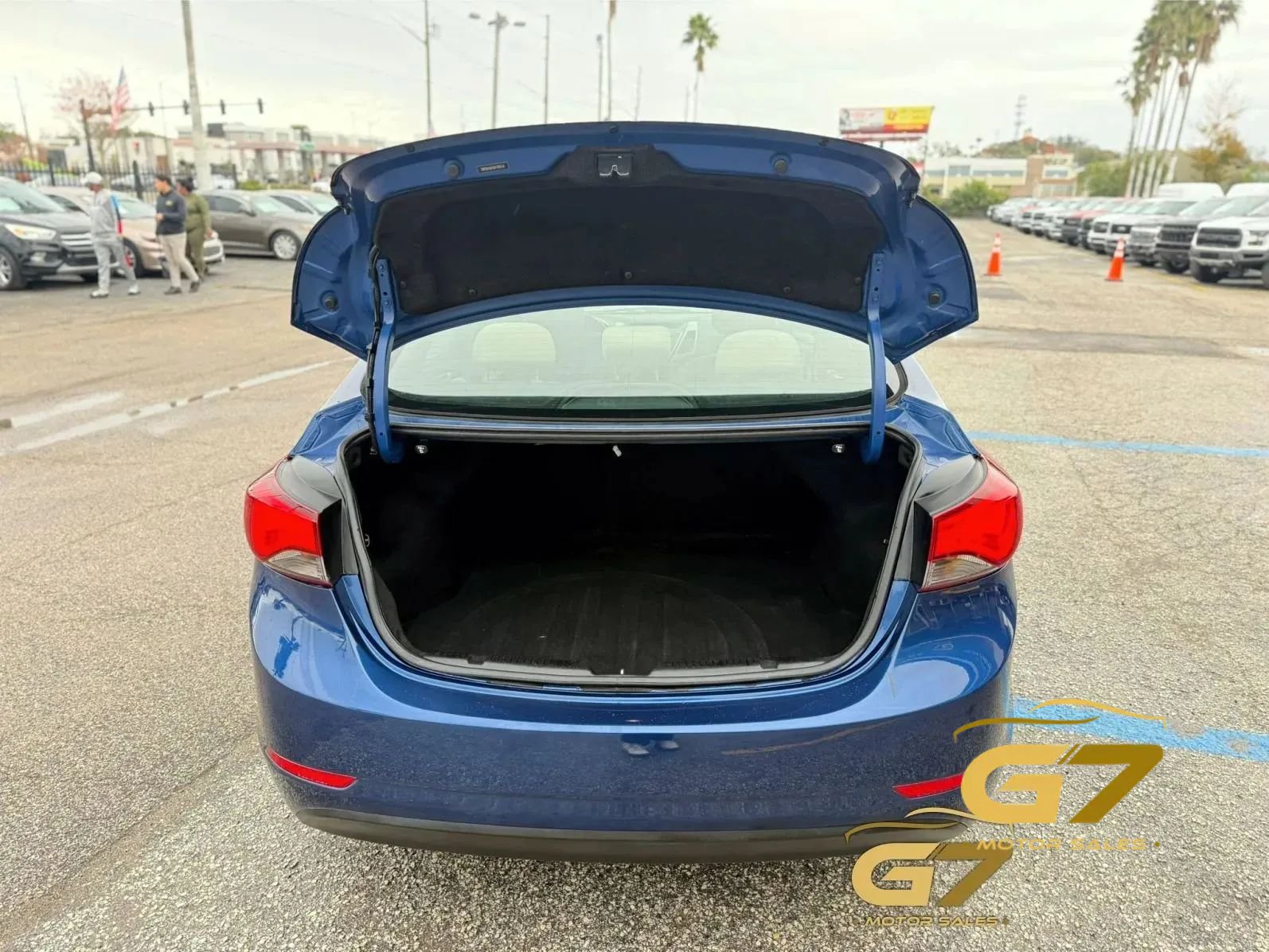 Used 2016 Hyundai Elantra Value Edition FWD image 3